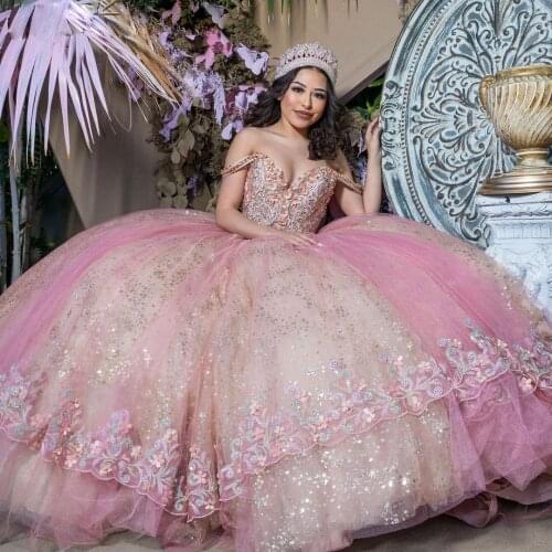 Gorgeous Beaded Ball Gown Quinceanera Dresses Sequined Off The Shoulder Appliqued Prom Gowns Sweep Train Tulle Sweet 15 Masquera