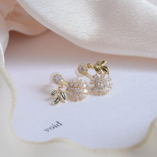 2021 New Fashion Brand Jewelry Delicate Zirconia Flower Stud Earrings for Women Gift Crystal Leaves Earrings