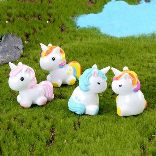 ZOCDOU 1 Piece Heavenly Unicorn Horse Anime Fairy Cartoon Small Statue Mini Figurine Crafts Cute Desk Ornament Miniatures Decor