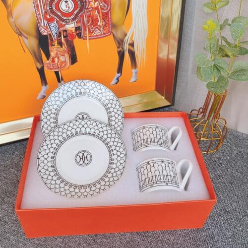 European Style Creative New Bone China Teaset Cups And Saucers Simple Home Ceramic Dessert Plate Afternoon Tea Coffee Cup Gift