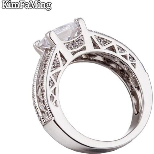Trendy Men Engagement Ring in Cubic Zirconia Jewelry GR109