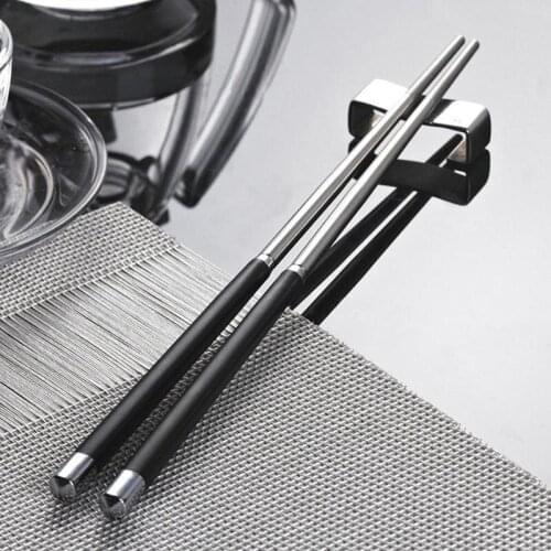 1pair Matt Black Stainless Steel Anti-rolling Chopsticks Food Chopstick Luxury Sticks Korean Engraving Hollow Tableware Dro W2I8
