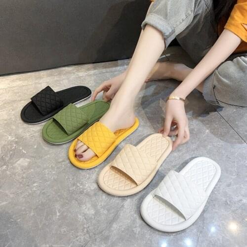 New Fashion Simple Slippers Summer Style Solid Color Shoes Home Interior Womens Sandals PVC Bathroom Soft-soled Flat Shoes