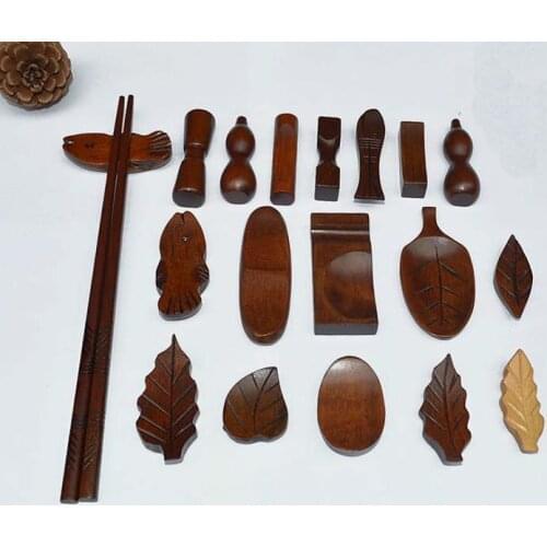 100 Pieces Japanese Wood Wooden Chopsticks Rest Spoon Fork Knife Holder Rack Stand Leaves Fish Pillow Mixed Types Handcraft