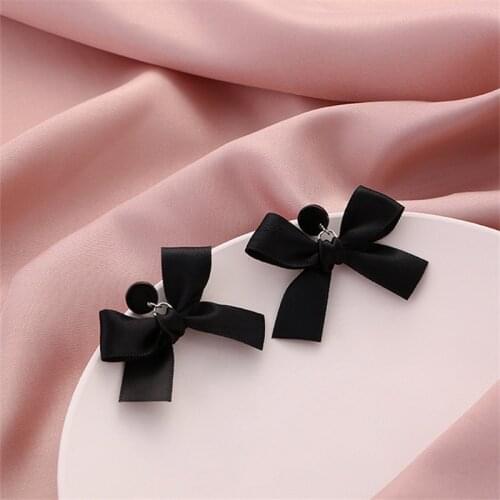 Aestheticism fashion black bowknot earrings female south Korean tide temperament web celebrity, a senior French geometry stud ea