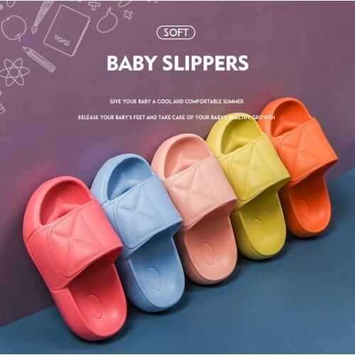 Childrens Slippers Boys Indoor Home Shoes Slip Bathroom Soft Girls Sandals Wear Light Slippers Kids Indoor Slippers for Kids