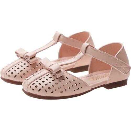 Fashion Korean Childrens Beach Sandals Casual Hollow Butterfly-knot Soft Leather Flats For Middle-aged Kids Girls Beach Shoes