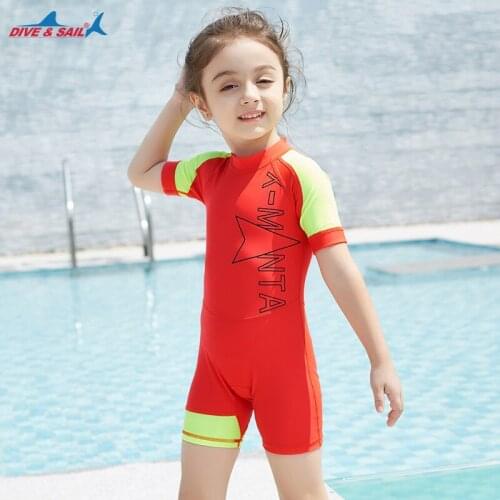 Childrens and boysswimsuits, quick-drying boys' and girlsswimsuits, childrens swimsuits and diving suits