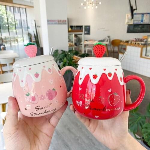500ML Lovely Strawberry And Stainless Steel Scoop Ceramic Coffee Cup Creative Gift Fruit Cup For Kid Or Girlfriend