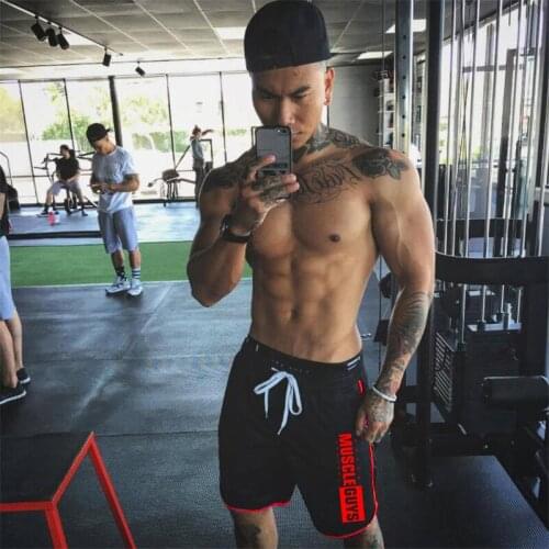 New Gym Fashion Comfortable Brand Breathable Male Casual Shorts Mens Bodybuilding Mesh Plus Size Fitness Sports Shorts