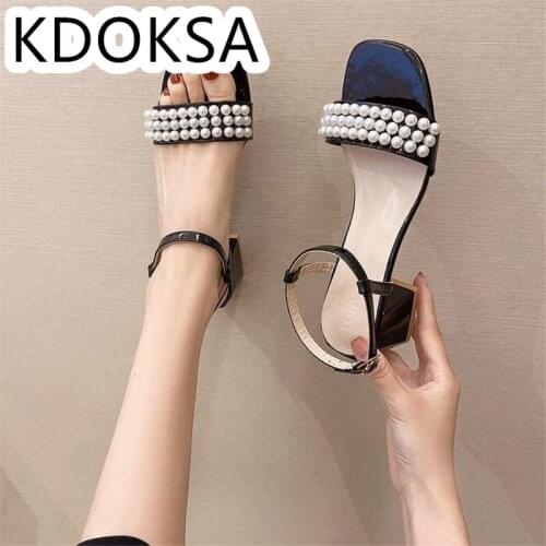 2021 summer new chunky heel sandals female Korean version of Roman shoes versatile fashion with a word buckle fairy trend