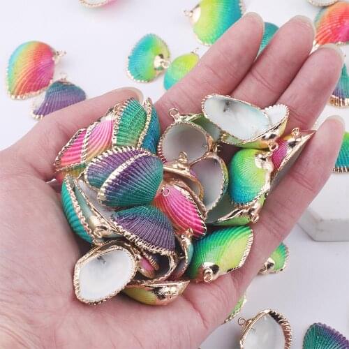 2Pcs 28mm*25mm Threaded Seashells For DIY Handmade Pendant Earring Charms Natural Striated Shell Natural Jewelry decoration