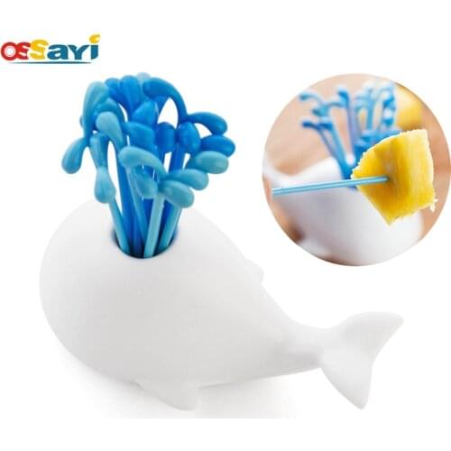 Cartoon Whale Water Spray Shape Salad Fruits Forks Set
