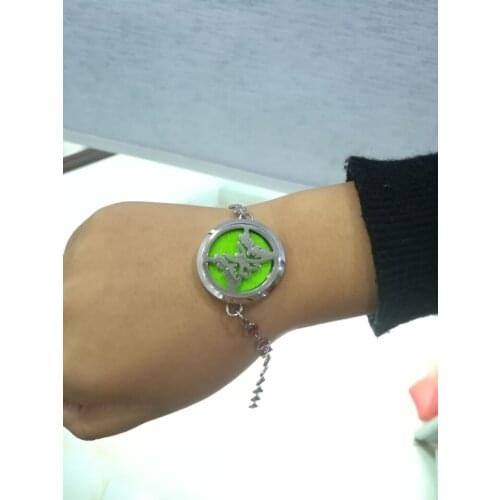 Bangle bracelet for women kids 30mm twist off Stainless Steel Diffuser locket Essential oil Perfume aroma with 10 Pads free
