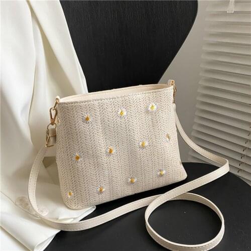 Fashion Korean Lace Straw Woven Bag Women Elegant Embroidery Flowers Shoulder Bag Women Crossbody Bags PU Patchwork Handbag Sac
