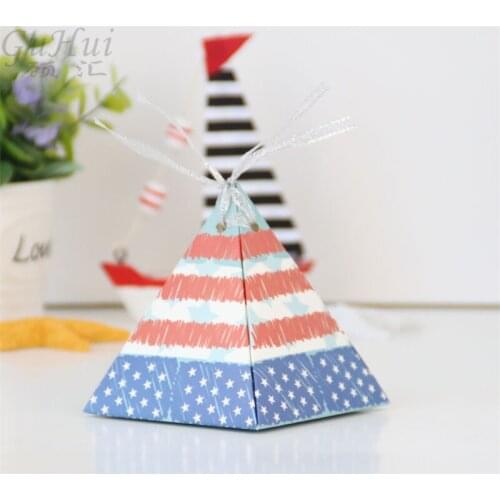 50pcs Independence Day American Flag Pyramid Candy Box Red Stripes Baby Shower Kids Birthday Wedding Party Favor New Year Decor
