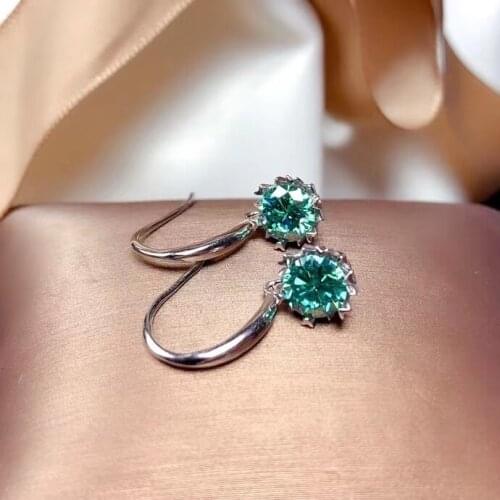 925 Sterling Silver Classic Green Moissanite Diamond Passed Diamond Test Perfect Cut VVS Diamond Earring Womens Luxury Jewelry