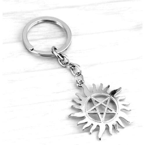 Dongsheng Movie Supernatural Keychain Dean Sun Pendant Key Chain Holder Ring Unisex Pentagram Metal Keychains llaveros-50