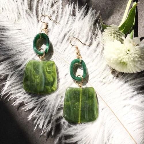 Hot Sale Boho Green Water Drop Earrings Long Drop Square Acrylic Earrings Women Romantic Party Jewelry Pendientes De La Borla