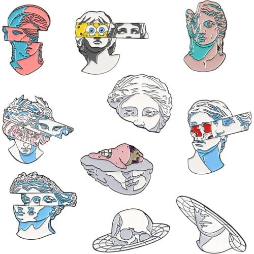 Divide the Sculpture Art Saiyan Brooch Bag Shirt Pins Alloy Badges Broches for Men Women Badge Pins Brooches Jewelry Accessories