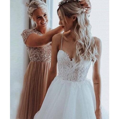 Elegant Tulle Sweetheart-Neck Wedding Dresses Floor-Length Lace Applique Beading A-Line Bridal Dress Boho Wedding Gowns