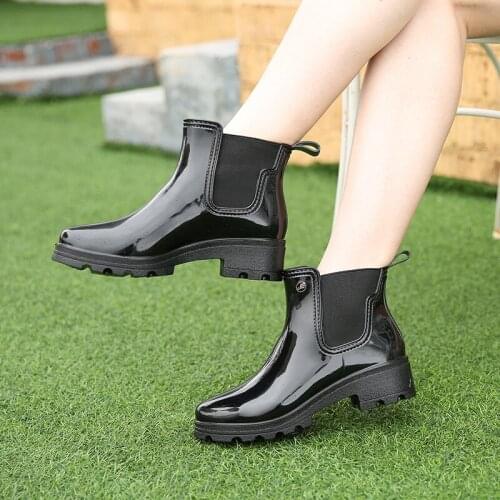 New fashion quality lady PVC rubber shoes warm rain boots bright womens high-heeled elastic low-tube rainboots women shoes