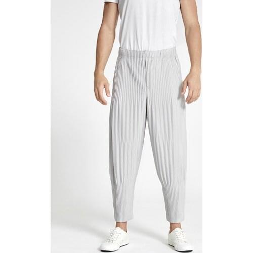 Changpleat Men's Cropped Trousers