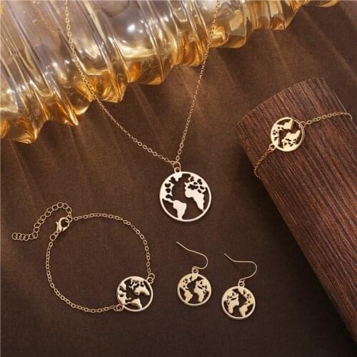 Fashion Gold Color Globe Earth World Map Pendant Necklace Simple Layered Necklace Wanderlust Travel Necklaces Jewelry