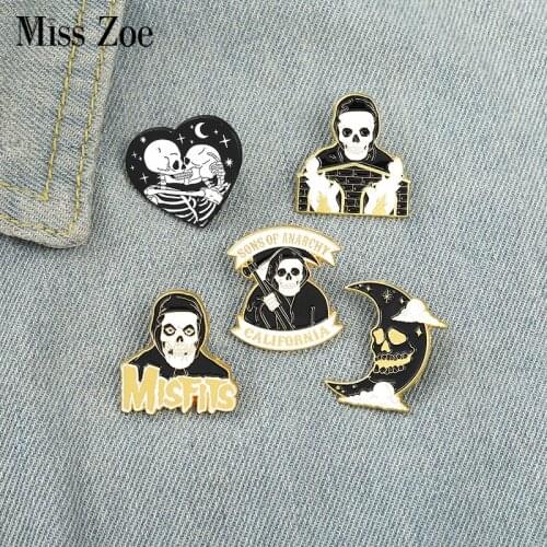 Mr. Skull Enamel Pins Custom Gothic Skeleton Lover Brooch Lapel Badge Bag Punk Jewelry Gift for Kids