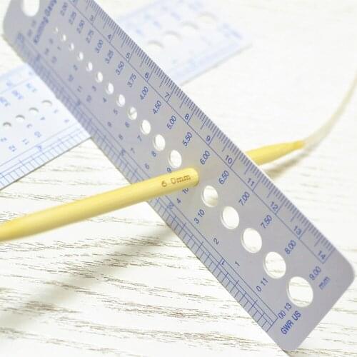 1pc Size knitting accessories inch inch sewing ruler plastic ruler needle gauge size measurement sewing knitting tool