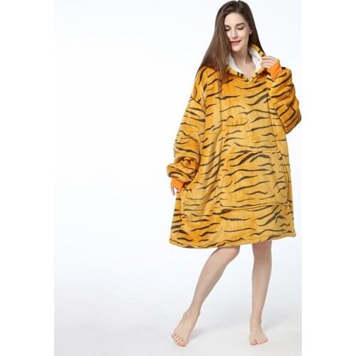 Autumn Winter New Parent-child Cartoon Nightgown Women And Kids Warm Flannel Night Robe Sleepwear Tops Pullover Lounge Negligee