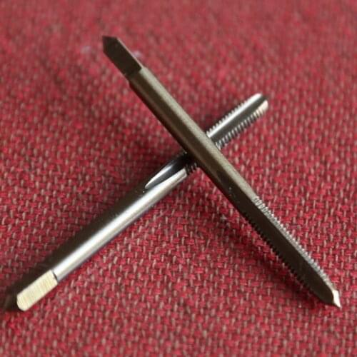 Free shipping of high quality HSS M35 Co5% Full CNC grinded 2pcs Machine straight flute Taps Screw Taps HSS TIN coating M3*0.5