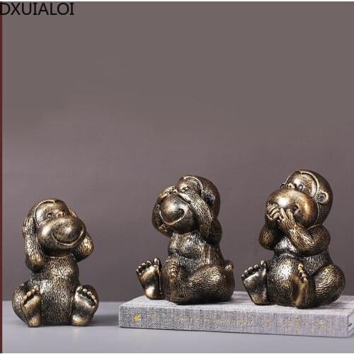 DXUIALOI Creative Bronze Monkey Decoration Resin Crafts Housewarming Gift Home Living Room Desktop Wine Cabinet Decoration