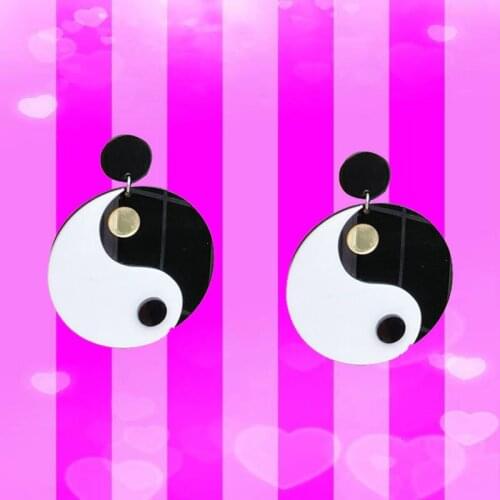 90s Yinyang Gossip Tai Chi Acrylic Earrings Aesthetic Round Goth Clothes Harajuku Y2K Earrings for Women Fashion Jewelry Gifts