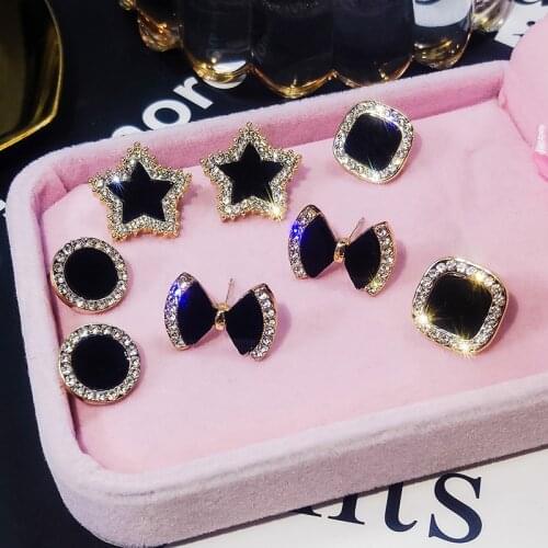 Statement Earrings 2020 Black Gold Round Sqaure Heart Star OVal Triangle Geometric Stud Earrings Black Crystal Earrings luxury