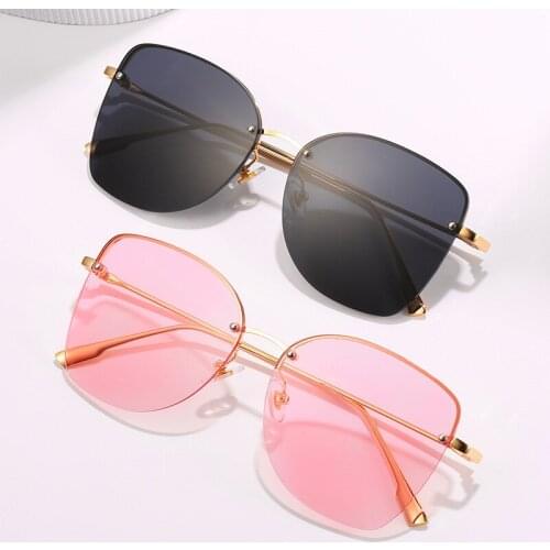 2020 New Women Luxury Classic Eyewear Female Sunglasses Original Brand Designer Sunglasses Pierced Sun Glasses Fashion UV400