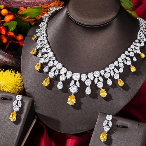 New Trendy Luxury Gorgeous Classic Geometric Drop Pendant Necklace Earrings Set for Women Ladies Girl Best Gift Bridal Wedding