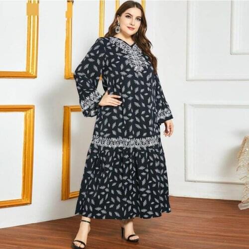 Plus Size Womens Ramadan Arab Fashion Print Elegant Temperament Long Dress Black Embroidered Dress Dubai Muslim Prayer Dress