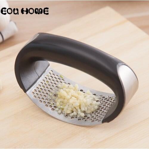 Creative Stainless Steel Hand Pressure Garlic Tools Home Kitchen Cooking Fruit Vegetable Gadgets Multifunction Ginger Grater