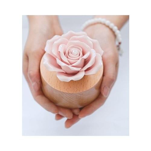 Valentines Day Revolving Music Box City of Sky Creative Lovers Wedding Gifts Musical Box Exquisite Little Gift Porcelain Flower