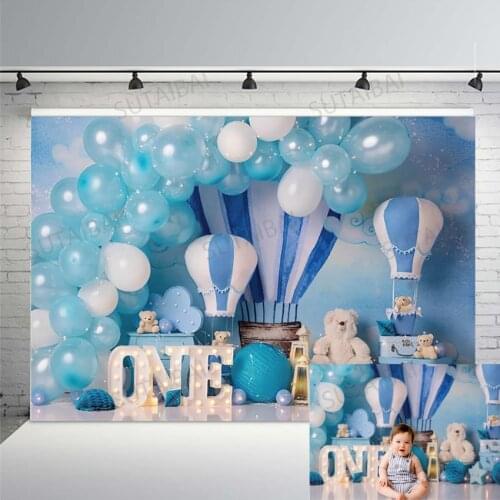 Newborn Baby Bear Birthday Cake Smash Backdrop Blue Hot Air Balloons Boy Portrait Photo Background Photography Photo Studio
