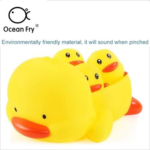 Baby Bath Toys Cute Classic Duck Shape Squeeze-Sounding Dabbling Toys Bathroom Beach Infant Educational Toy Kids Gift Wholesale
