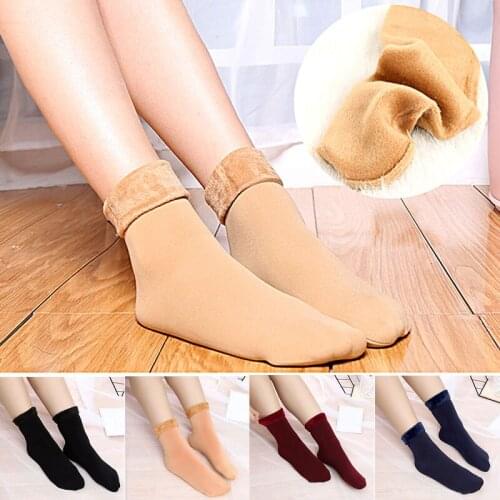 New Women Snow Socks Winter Warm Thicken Thermal Wool Cashmere Snow Socks Seamless Velvet Boots Floor Sleeping Socks for Ladies
