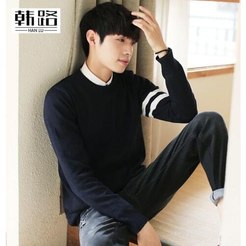 Fashion mens sweater autumn New mens Striped decoration O-neck pullover Casual male slim warm Long sleeve Knitted sweater