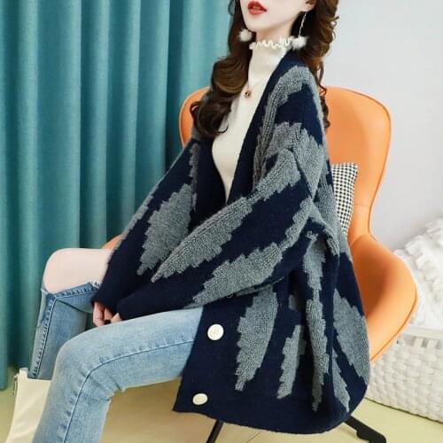 Autumn And Winter Fashion New Womens Pocket Button V-neck Korean Loose Lazy Wind Thick Sweater Cardigan Red Lady Sweater Coat