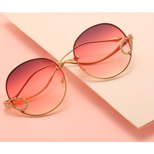 2020 Luxury Lady Sun glasses Rimless Women Sunglasses Elegant Rhinestone Vintage Alloy Frame Classic Brand Designer Shades