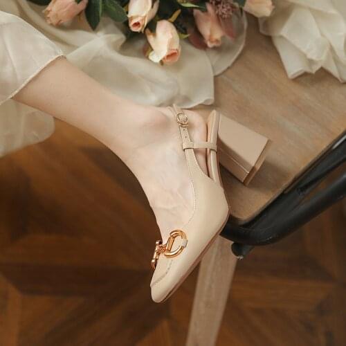 Genuíno couro de vaca muller chinelos confortáveis e convenientes sapatos femininos meados de saltos sandálias femininas corrent