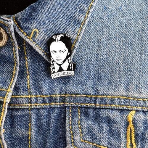 Halloween Gifts Wednesday Addams family I am smiling Comics pins Brooches Hard enamel lapel pins Girl jewelry Accessories Decor