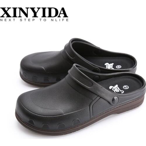Top Quality Kitchen Men Chef Shoes Non-slip Waterproof Oil-proof Safety Shoes Resistant Cook Work Kitchen Clogs Flat Sandals Men