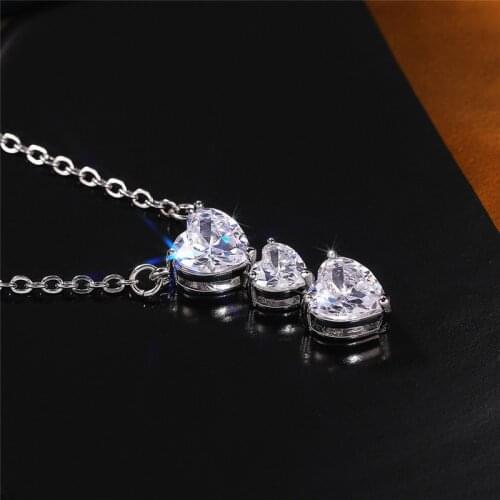 Huitan Luxury Heart Pendant Necklace Women Wedding Engagement Party Fashion Accessories Love Cubic Zirconia Brilliant Jewelry